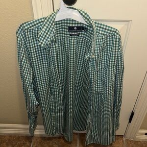 The Southern Shirt Company Green Checkered Casual Button Down Shirt